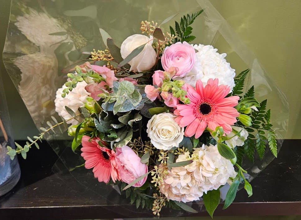 Pink splash BQ - Joshua's Greenery-Barrie Florist